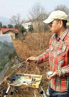 董玉冰.jpg 董玉冰.jpg