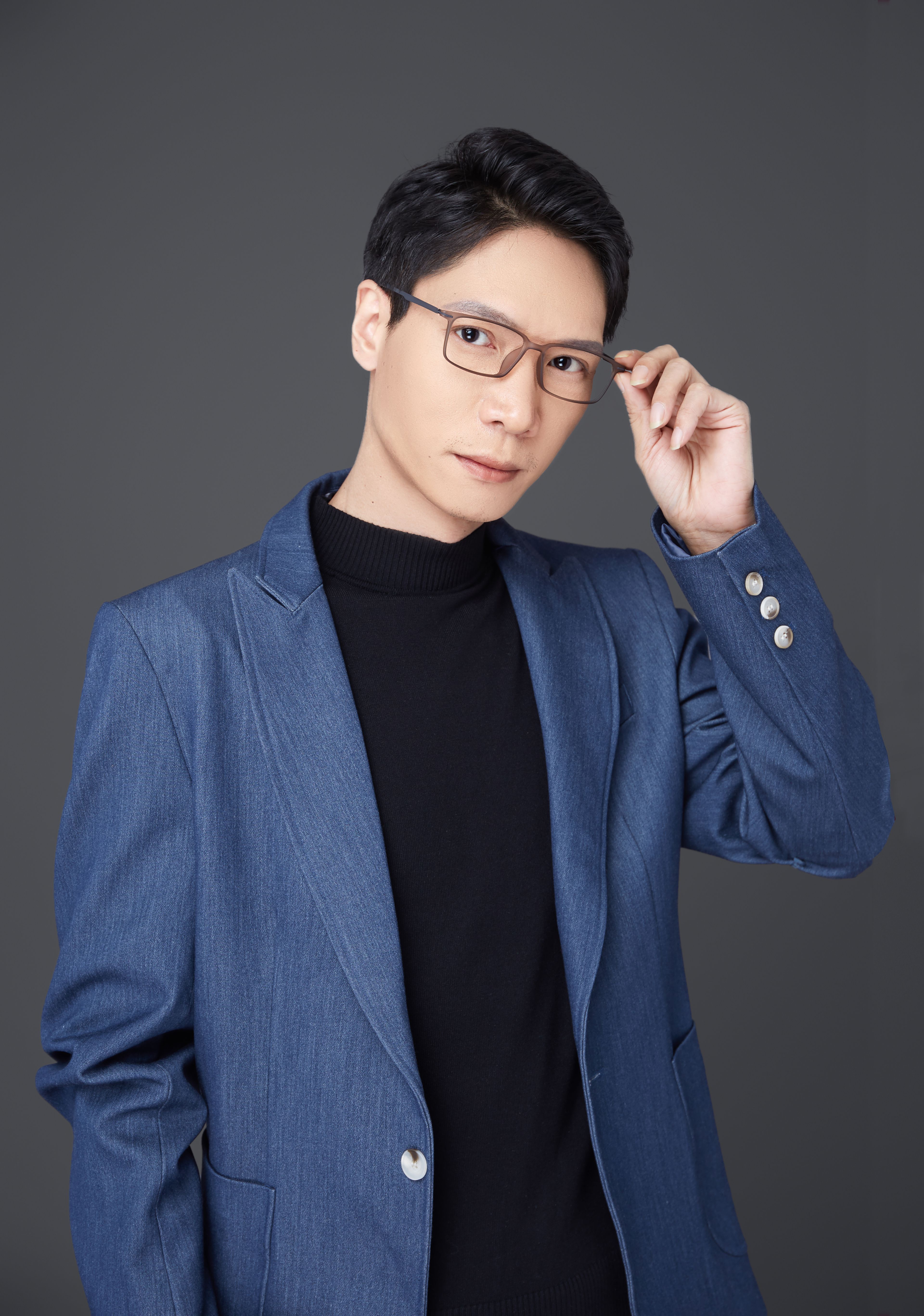 设计师孙为璜_副本.jpg 设计师孙为璜_副本.jpg